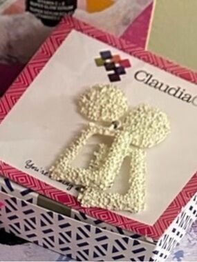 Cream Textured Statement Earrings for Kids